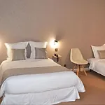 Logis - Le Saint Marcel Hotell 2*