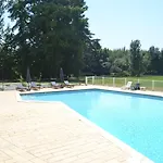 Logis - Le Saint Marcel 2* Boé
