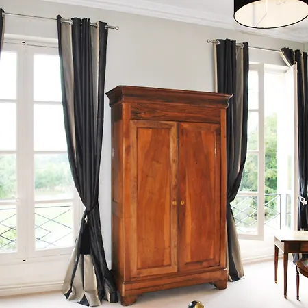 Otel Logis - Chateau Saint Marcel