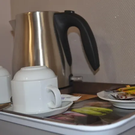 Hotel Logis - Le Saint Marcel