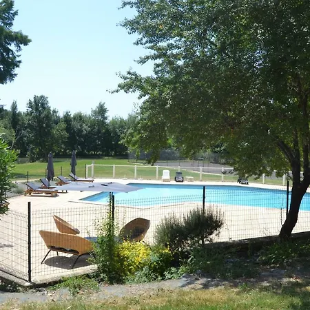 Hotel Logis - Chateau Saint Marcel 4*