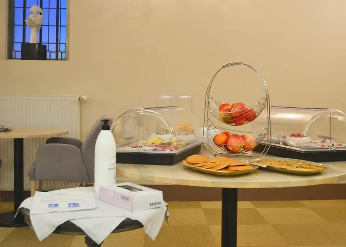 Hotel Logis - Chateau Saint Marcel 4*