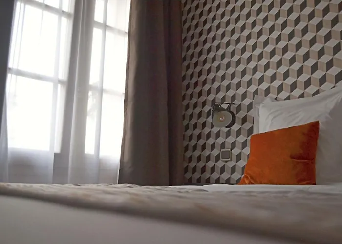 Logis Hotels - Le Saint Marcel Boé