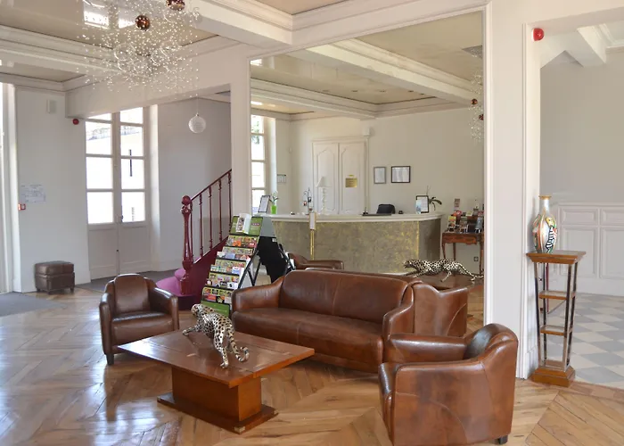 Logis - Chateau Saint Marcel Hotel 4*