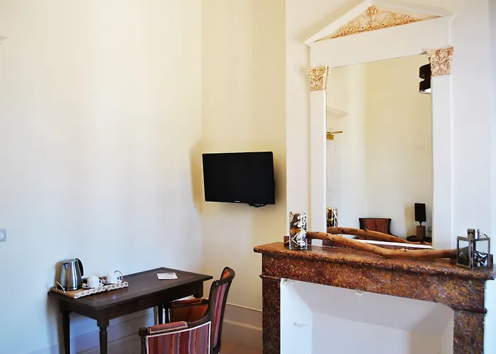 Logis - Chateau Saint Marcel Boé