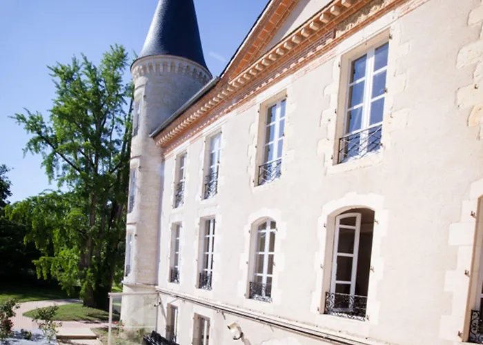 Logis - Chateau Saint Marcel Hotel 4*
