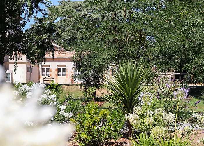 Hotel Logis - Chateau Saint Marcel 4*